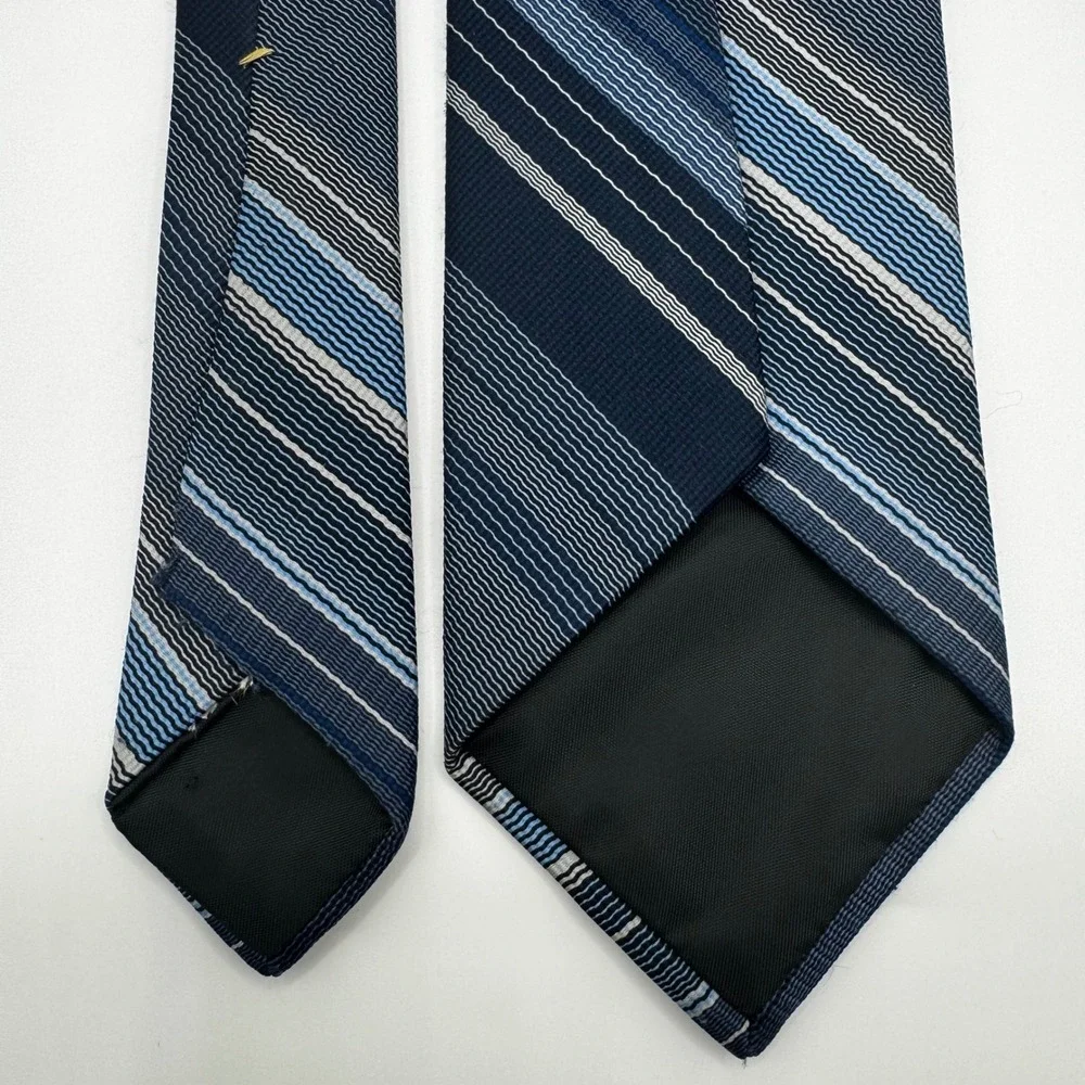 Oscar de la Renta Mens‎ Striped Silk Necktie Navy Blue White Luxury Designer Tie